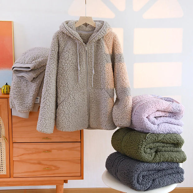 SchlafKuschel | Weiches Fleece-Pyjama-Set in Koral für Damen - Brezella
