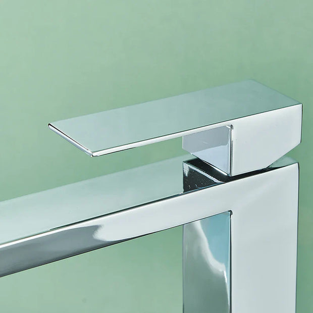 PureStream | Moderne Design-Mischbatterie für Bäder - Brezella