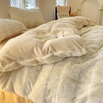 FurNest | Flauschiges Bettwäscheset mit Fell-Optik