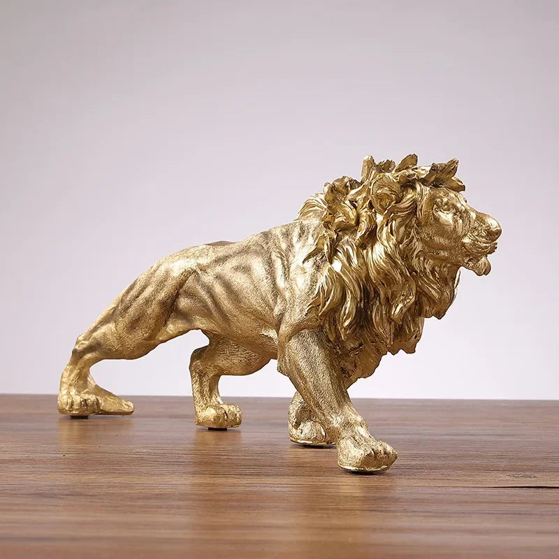 GoldLöwe | Elegante Löwenstatue für luxuriöse Dekoration - Brezella