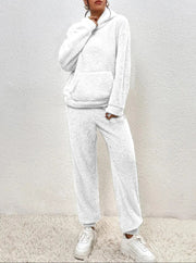 SoftLuxe | Cozy Tracksuit Set für ruhige Wohlfühl-Momente - Brezella