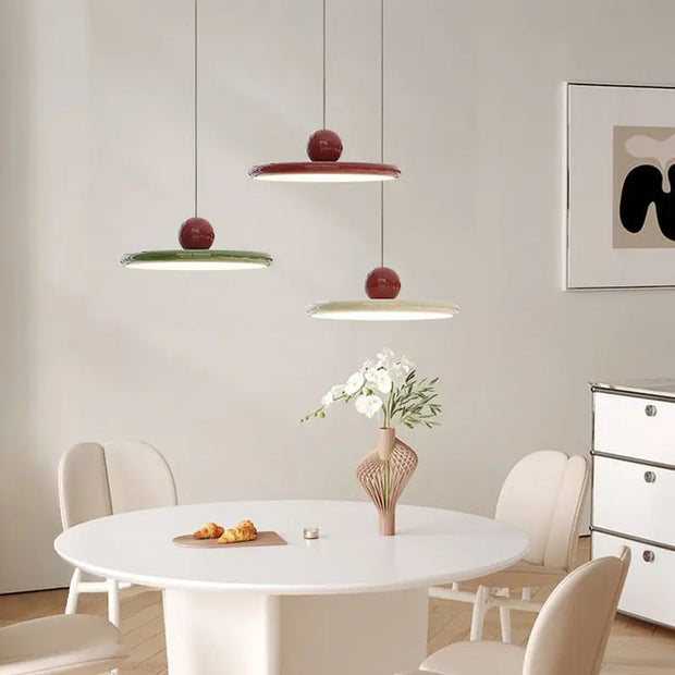 BauhausGlow | Glasleuchte mit ikonischem Design - Brezella