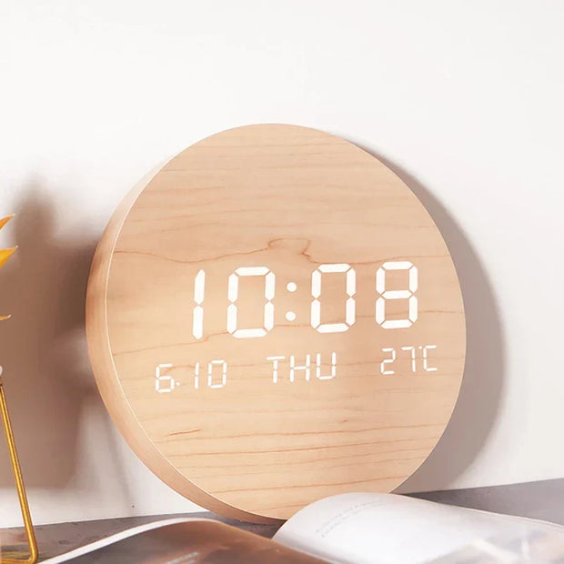 VivoWake | Schlichte Holz-LED-Uhr für eine grüne Arbeitsumgebung - Brezella