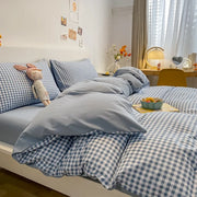 CuddleBloom | Weiche Bettdecke mit Bär und Blumen für Wärme und Komfort - Brezella