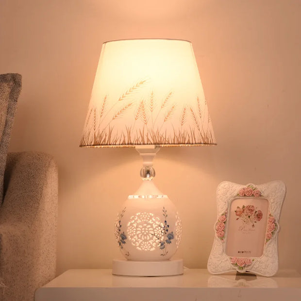 LuxeKristall | Stilvolle Tischlampe mit Glänzender Ausstrahlung - Brezella