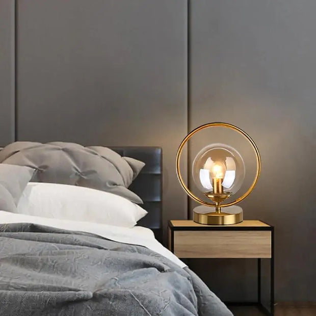 VitraLicht | Hochwertige Tischlampe aus Glas und Messing - Brezella