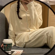 FlanellLuxe | Stilvolle Pyjama Sets für Damen - Brezella