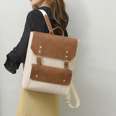 AstraTrek | Funktionelle Reisetasche mit klassischer Klappe und Laptop-Fach - Brezella