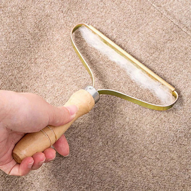 FlusenFix | Effektiver Teppichkratzer für saubere Böden - Brezella
