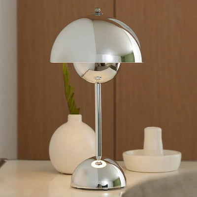 LichtRuhe | Elegante Tischlampe mit sanftem Schein - Brezella