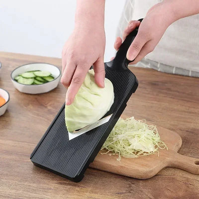 SalatMeister | Vielseitiger Gemüseschneider - Brezella