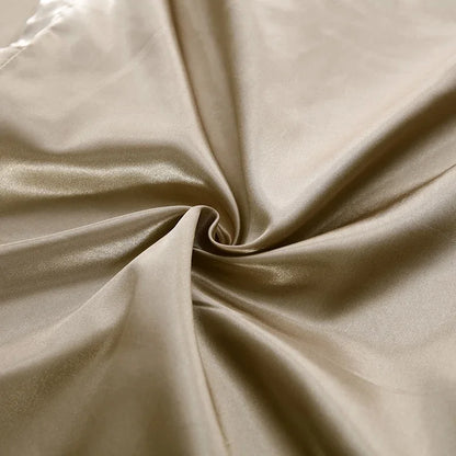 SilkEleganz | Satin-Bettwäsche-Set für luxuriöse Nächte - Brezella