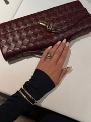 GoldenWeave | Elegante Flechttasche mit edlem Goldverschluss - Brezella
