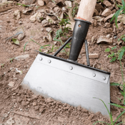EcoScrape | Robustes Reinigungsgerät für Garten und Hof - Brezella