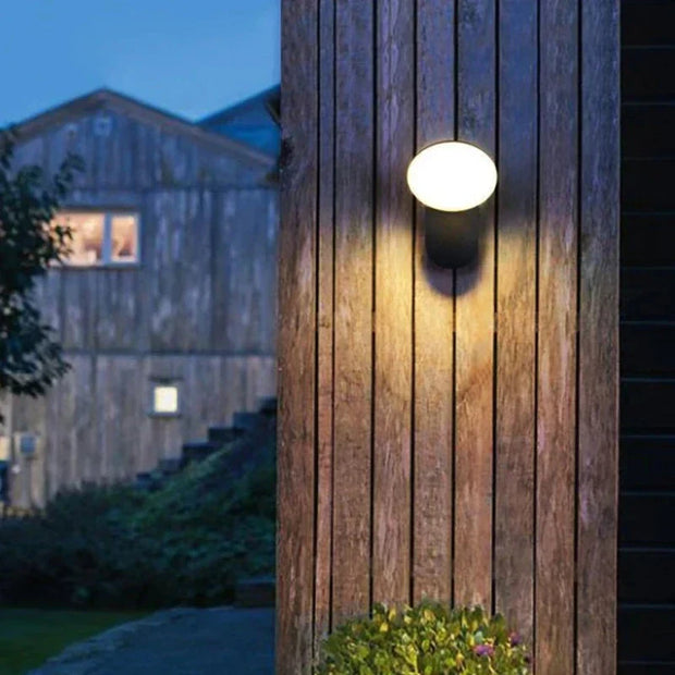 RayGlow | Solarbetriebene, energieeffiziente Schuttinglampe - Brezella