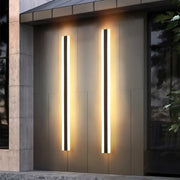 SchutzStrahl | Robuste Wandlampe für den Außenbereich - Brezella