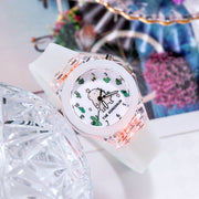 GlowTime | Leuchtende Kinderuhr mit buntem Design - Brezella