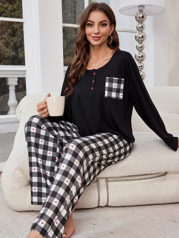 PlaidTraum | Elegantes Karomuster Pyjama-Set für Damen - Brezella