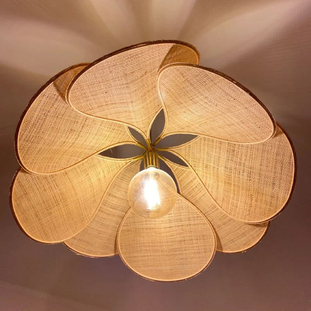 LumiBlume | Zarte Blumen-Pendellampe für Ihr Zuhause - Brezella