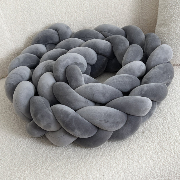 AstraForm | Geometrisches Bodenkissen für zeitgenössische Innenräume - Brezella