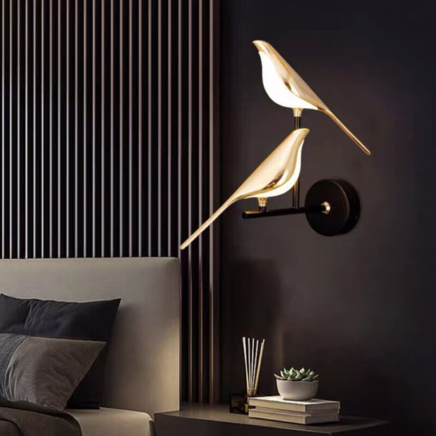 VogelAura | Schöne Wandleuchte mit Vogelakzent - Brezella