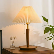 CharmLicht | Vintage-Holzpendelleuchte für zeitlose Atmosphäre - Brezella