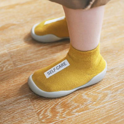 SamtSohle | Bequeme Babyschühchen mit rutschfester Sohle - Brezella