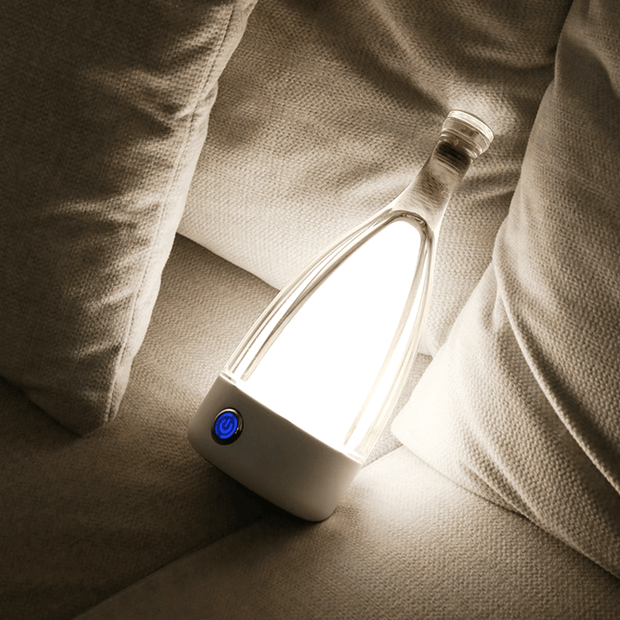 FlaskSchein | LED-Licht in Flaschenform für ein modernes Ambiente - Brezella