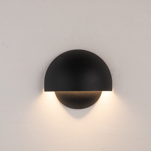 LumenEleganz | Moderne LED Wandlampe für Terrasse & Garten - Brezella