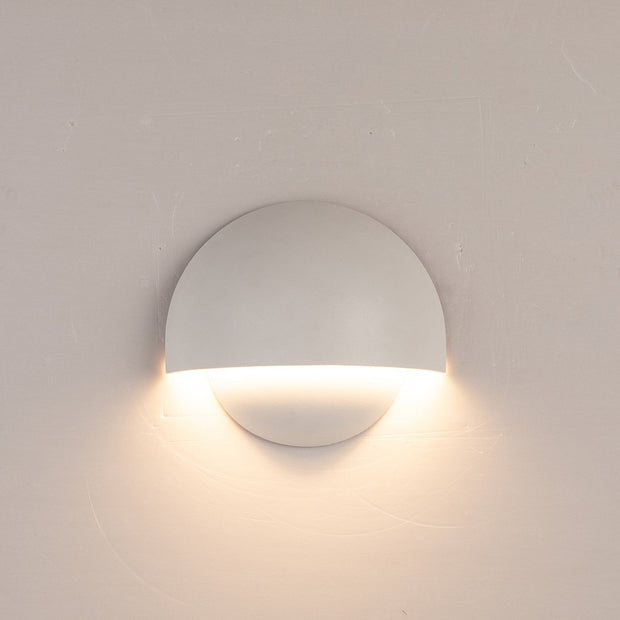 LumenEleganz | Moderne LED Wandlampe für Terrasse & Garten - Brezella