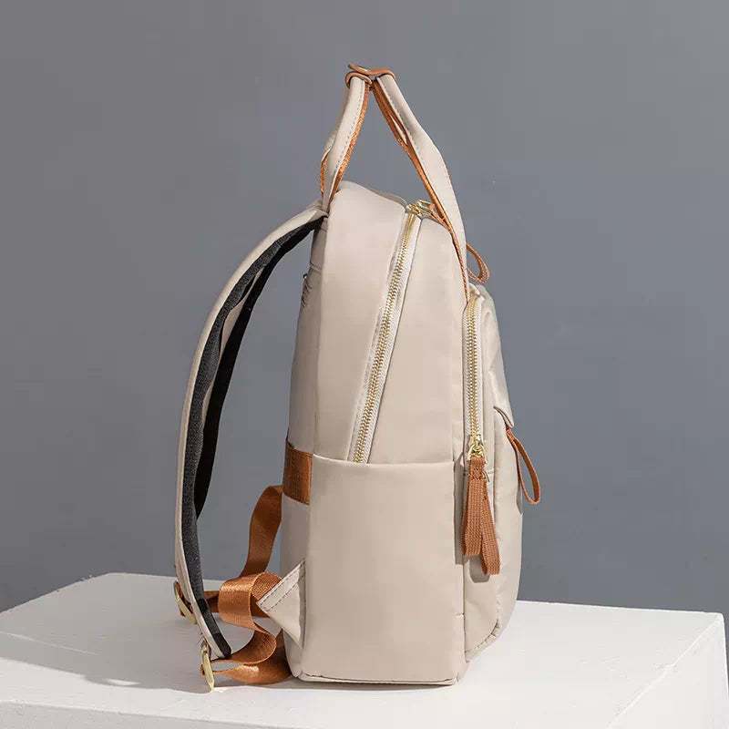 MetroEase | Minimalistischer Reise-Rucksack für den modernen Alltag - Brezella
