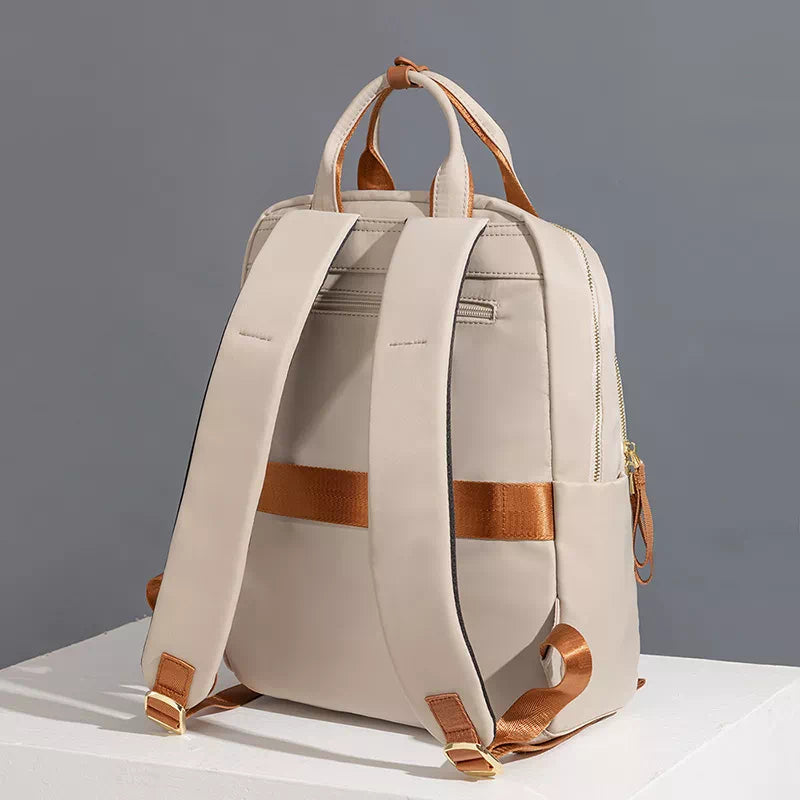 MetroEase | Minimalistischer Reise-Rucksack für den modernen Alltag - Brezella